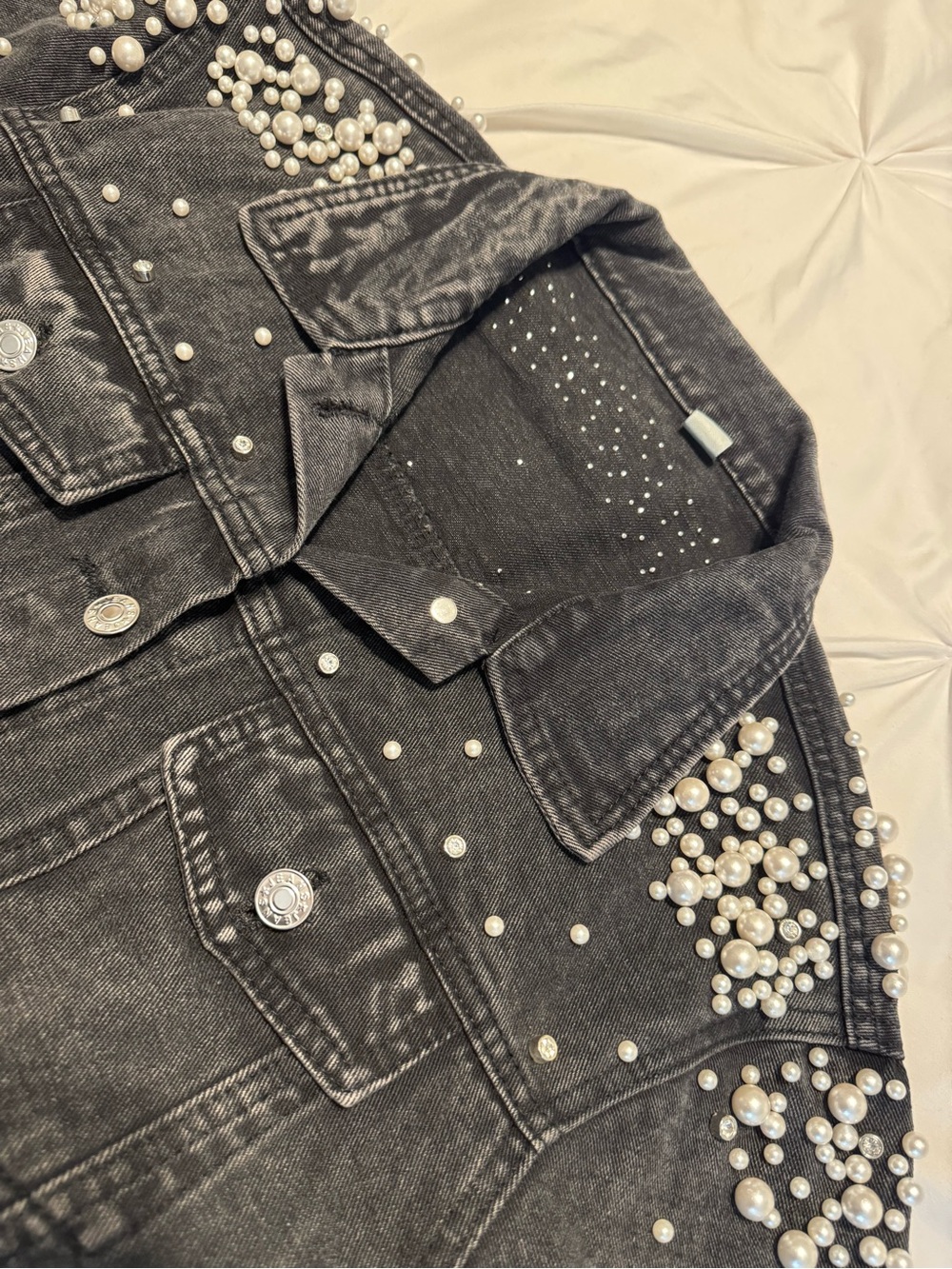 Pearl-Embellished Black Denim Jacket 0013